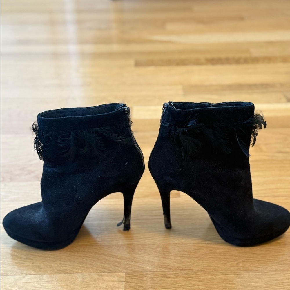 Michael Kors Elegant Black Feather Ankle Boots